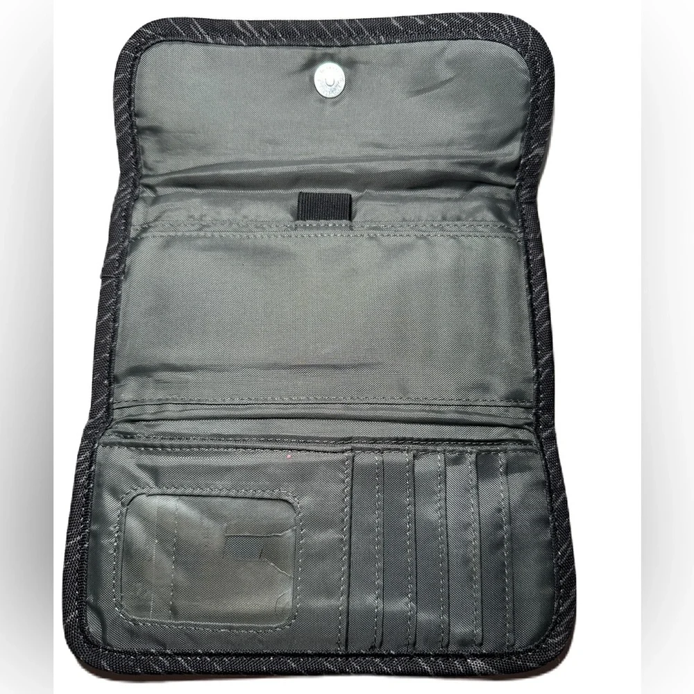 Kavu Wallet Canvas Snap Closure Credit Card Slots Checkbook Pen Holder Pocket - Picture 2 of 7